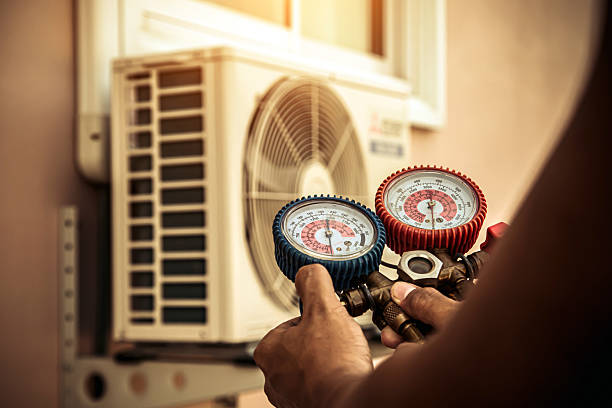 Professional Ac Installation technician working in Plainfield, IN